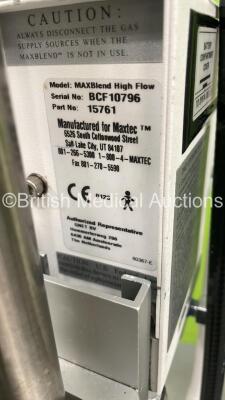 4 x Maxblend High Flow Oxygen / Air Blenders on Stand with Hoses and 2 x Maxtec Oxygen / Air Mixer on Stand with Hoses *S/N 509007 / 15761 / BCF7 - 4