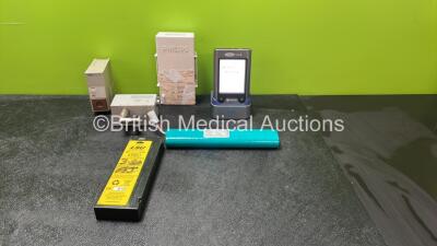 Mixed Lot Including 1 x Viasys Carefusion Micro Loop with Base Unit (Powers Up) 1 x Drager REF-Nr 8408950-24 Ventilator Block, 1 x Hewlett Packard TEMP Module, 1 x LSU Battery *Untested* 1 x Philips M3538A Heartstart Battery *Untested*