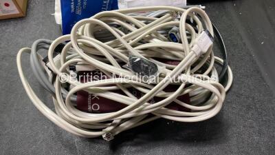 Mixed Lot Including 3 x Rimkus Medizintechnik T610E Foetal Monitor Units (All Power Up) 1 x Otoport NHSP OAE Hearing Screening Unit (Powers Up-Power Supply Not Included) 4 x NIBP Hoses and Approximately 50 x Entaco REF FSE002 Foetal Scalp Electrodes *Exp - 6