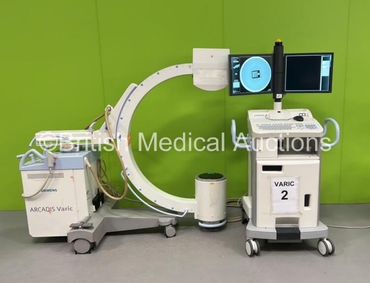 Siemens Arcadis Varic C-Arm *Mfd - 2012* with Dual Flatscreen Image Intensifier, Footswitch, Key and Exposure Trigger (Powers Up and Exposure Taken, Exposure Trigger Holder Damaged - See Photo) *15186* **IR912**