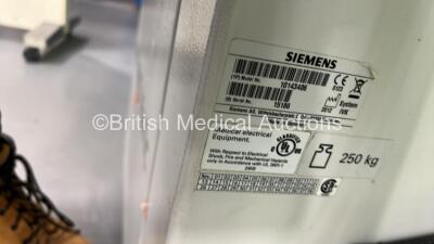 Siemens Arcadis Varic C-Arm *Mfd - 2012* with Dual Flatscreen Image Intensifier, Footswitch, Key and Exposure Trigger (Powers Up and Exposure Taken, Exposure Trigger Holder Damaged - See Photo) *15186* **IR912** - 9