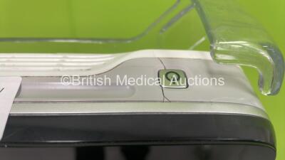 GE Venue 50 REF 5448623 Touch Screen Ultrasound Scanner *Mfd 07-2015* Software Version R4.0.6 with 1 x Transducer / Probe - GE 12L-SC Transducer Ref 5265367 *Mfd 2016* on GE Docking Cart (Powers Up with Minor Crack to Case by Power Button - See Photo) - 10