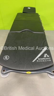 Anetic Aid QA4 Hydraulic Patient Trolley with Cushions - Incomplete (Hydraulics Tested Working) - 3