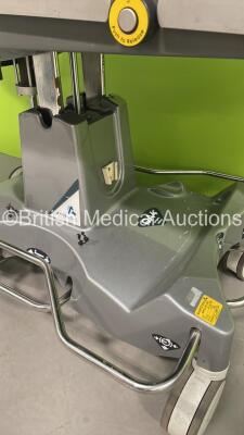 Anetic Aid QA4 Hydraulic Patient Trolley with Cushions - Incomplete (Hydraulics Tested Working) - 5