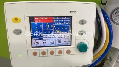 Datex-Ohmeda Aespire Anaesthesia Machine with Datex-Ohmeda 7100 Ventilator Software Version 2.0 with Bellows, Absorber and Hoses (Powers Up) *S/N AMXS01046* - 2