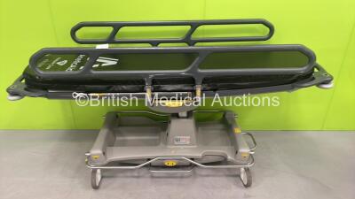 Anetic Aid QA3 Hydraulic Patient Examination Couch with Mattress (Hydraulics Tested Working)