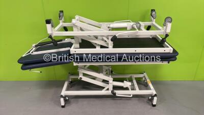 2 x Huntleigh Hydraulic Patient Examination Couches (Hydraulics Tested Working) *S/N IPS02154*