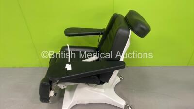 Cosmoderm Reichert Electric Therapy Chair with Controller (Powers Up) *S/N 1124* - 3