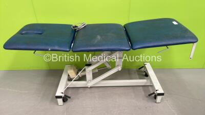 Plinth Co Electric Patient Examination Couch - No Controller *S/N NA*