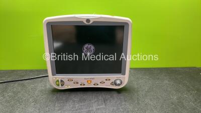 GE Dash 5000 Patient Monitor Including ECG, CO2, SpO2, NBP, BP1/3, BP2/4 and Temp/CO Options (Powers Up) *SN SD007418776GA*