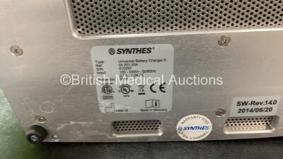 Synthes Universal Battery Charger II with 4 x Synthes 530.630 Batteries (Powers Up) *SN 010297* - 3