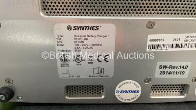 Job Lot Including 1 x Synthes Battery Oscillator II Handpiece, 1 x Synthes Universal Battery Charger II with 4 x Synthes 530.630 Batteries (Powers Up) *SN - 6