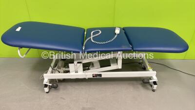 Rothband Electric Patient Examination Couch with Controller (Powers Up)