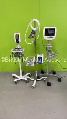 1 x Welch Allyn 420 Series Vital Signs Monitor on Stand, 1 x Mindray PM-7000 Patient Monitor on Stand and 1 x Fisher and Paykel Airvo 2 Humidifier (All Power Up) *S/N CE120160*