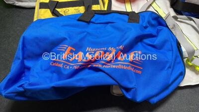 Mixed Lot of Carry Bags and Traction Splints - 2