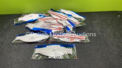 Approximately 440 x 3M Aura REF 9330+ Face Masks (All Unused) *In Cage*