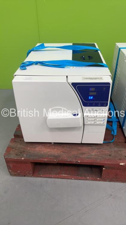 DRE SureVac 22L Vacuum Autoclave (Powers Up) *Mfd 2017*