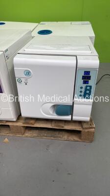 Excel Enigma 12 Autoclave (Powers Up)