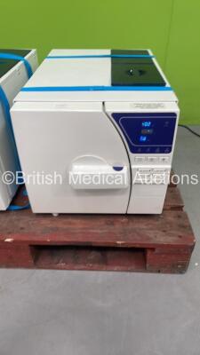 DRE SureVac 22L Vacuum Autoclave (Powers Up) *Mfd 2017*