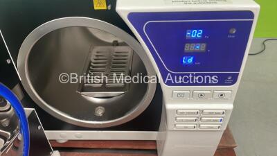 DRE SureVac 22L Vacuum Autoclave (Powers Up) *Mfd 2017* - 2