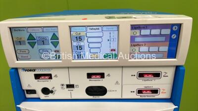 Covidien ForceTriad Electrosurgical / Diathermy Unit Software Version 4.00 on Stand (Powers Up) ) *S/N T9C11083E* - 2