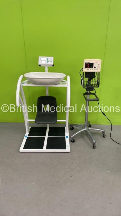 1 x Welch Allyn 52000 Series Monitor on Stand (Powers Up) and 1 x Marsden Baby Weighing Scale *19991853 / 21306131*