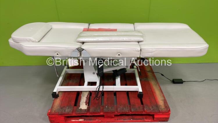 Patient Electrotherapy / Treatment Couch with Controller (Powers Up)