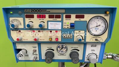 SLE 2000 Infant Ventilator - Running Hours 2289 on Stand with Hose (Powers Up) - 2