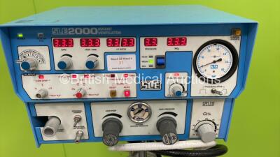 SLE 2000 Infant Ventilator - Running Hours 8487 on Stand with Hose (Powers Up) - 2