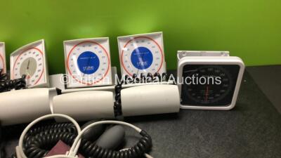 Job Lot Including 1 x Philips IntelliVue X2 Portable Patient Monitor Including ECG, SpO2, NBP, Temp and Press Options (Damage to Casing - See Photos, No Power, Suspected Flat Battery) 1 x Covidien Genius 3 Tympanic Thermometer (Missing Battery Casing) 1 x - 4