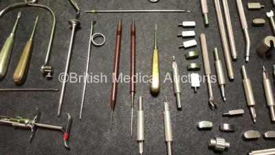 Job Lot of Various Surgical Instruments in Tray - 9