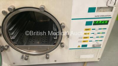 Eschmann SES 2000 Autoclave (Powers Up) - 3