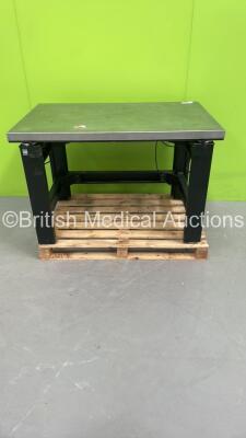 TMC Micro g 63-540 Anti Vibration Table