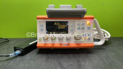 Drager Oxylog 3000 Plus Software Version 01.07 with 1 x Hose and 1 x AC Power Supply (Powers Up) *SN ASEB-0118*