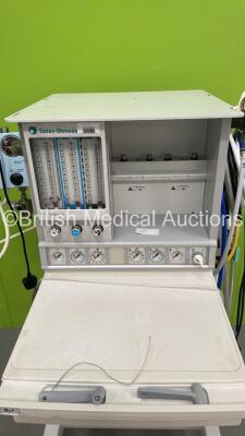 Datex-Ohmeda Aestiva/5 Induction Anaesthesia Machine with InterMed Penlon Nuffield Anaesthesia Ventilator Series 200 and Hoses *S/N AMWJ00119* - 3