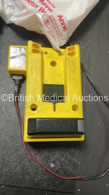 Mixed Lot Including 3 x Buckle Straps, 1 x Torch, 1 x N20 Hose, 1 x Nonin Pulse Oximeter, 1 x SP Services Strap Bag, 1 x Hoist Strap, 1 x Streamlight Vehicle Charger *Cut Cable-See Photo* 15 x Laerdal Resusci Anne Skillmeter Disposable Manikin Airways - 5