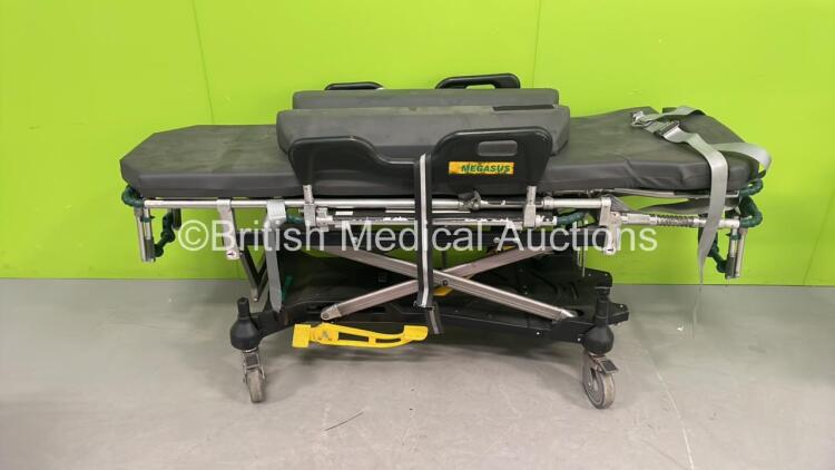 Ferno Megasus Hydraulic Ambulance Stretcher with Mattress and Cushions (Hydraulics Tested Working) *S/N MEG1007*