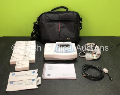 GE MAC 600 ECG Machine with 1 x 10 Lead ECG Lead, 1 x Power Supply and Accessories in Carry Case *Mfd 2015* (Powers Up, Electrodes Expired 2018) *SN SF715052774PA*