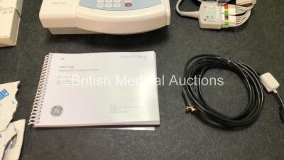 GE MAC 600 ECG Machine with 1 x 10 Lead ECG Lead, 1 x Power Supply and Accessories in Carry Case *Mfd 2015* (Powers Up, Electrodes Expired 2018) *SN SF715052774PA* - 6