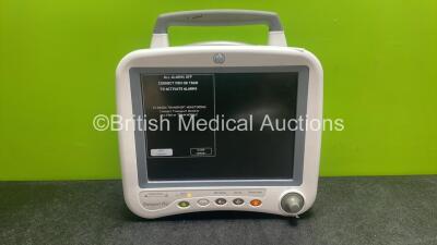 GE Transport Pro Patient Monitor (Powers Up with Non Operational Screen and Damage-See Photos) *SN NA*