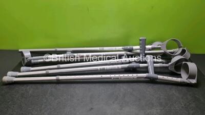 40 x Crutches (6 x in Photo)