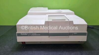 Cary 1 UV-Visible Spectrophotometer (Powers Up) *SN 0101071*