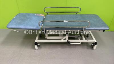 Huntleigh Hydraulic Patient Examination Couch (Hydraulics Tested Working - Damage to Couch - See Pictures) *S/N NA*