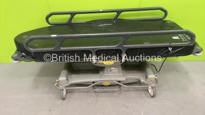 Anetic Aid QA3 Hydraulic Patient Examination Couch with Mattress (Hydraulics Tested Working - Mattress Full of Water)