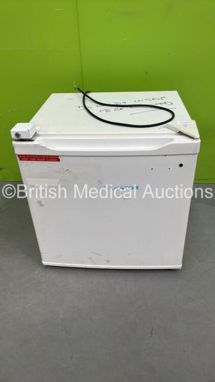 Labcold Fridge (No Plug) *4A4092*