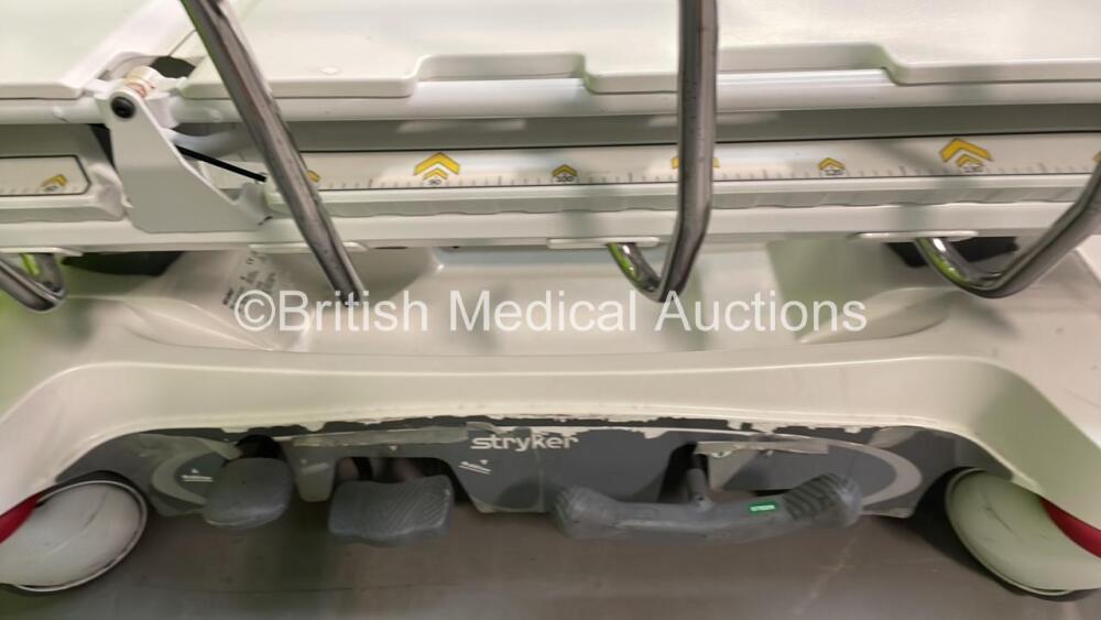 Stryker Transport Trolley S N 1402030891 April 2023 Mixed Medical stryker-transport-trolley-s-n-1402030891-april-2023-mixed-medical