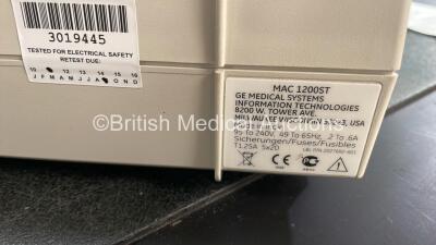 2 x GE MAC 1200ST ECG Machines (Both Power Up, 1 with Blank Display-See Photo) *SN 550047792, 550003640* - 3