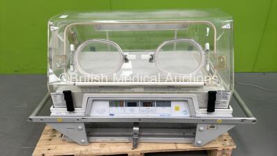 Drager Isolette TI5000 Transport Incubator with Mattress (Powers Up) *S/N 017809*