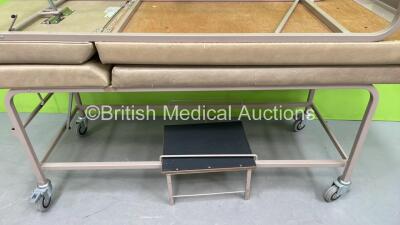 2 x Unknown Model of Patient Examination Couches *S/N 5505873* - 2