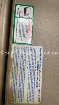 2 x Unknown Model of Patient Examination Couches *S/N 5505873* - 5